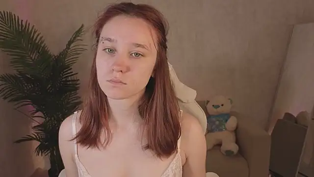 Snapshot of SweetieBlush chatting on 06.02.26 SweetieBlush online show from 06.02.26