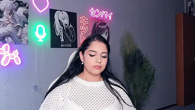 Snapshot of MikaVonner chatting on 03.29.26 MikaVonner online show from 03.29.26