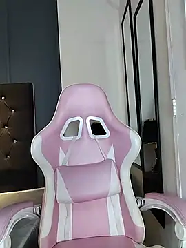 Snapshot of CandyRose__ chatting on 07.18.26 CandyRose online show from 07.18.26