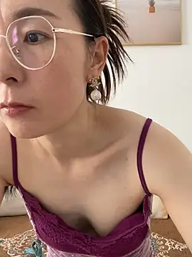 Snapshot of you-520 chatting on 07.17.26 you-520 online show from 07.17.26