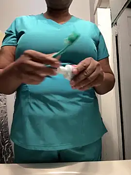 Sweetie8582 online show from 04.04.26