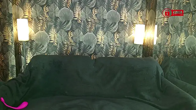 Snapshot of MadyMoan chatting on 07.16.26 MadyMoan online show from 07.16.26