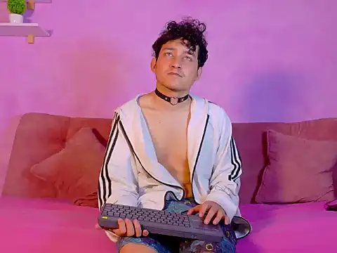 eros fangs online show from 04.05.26