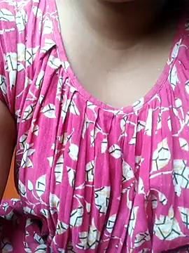 Snapshot of itz-liliroy chatting on 04.04.26 itz-liliroy online show from 04.04.26