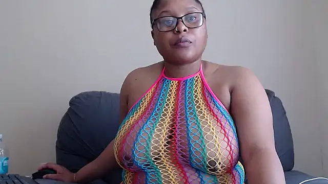 xxZoeyx online show from 11.05.25