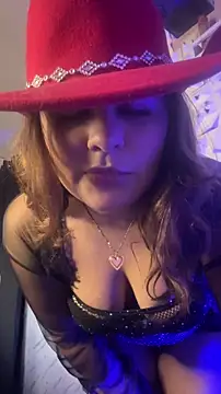 Snapshot of SaskiaDeluxe chatting on 04.06.26 SaskiaDeluxe online show from 04.06.26