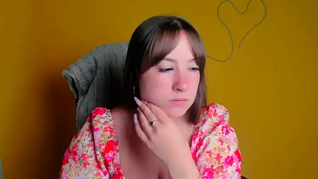 Snapshot of Tiffani_Angel chatting on 06.23.26 Tiffani Angel online show from 06.23.26