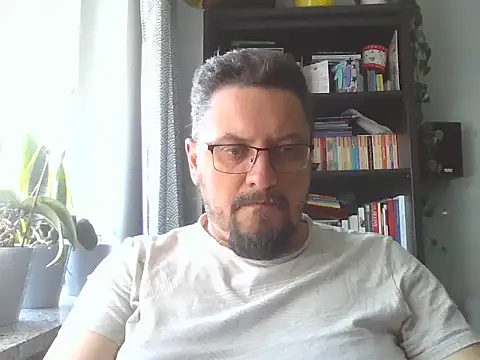 Snapshot of 19cmSlave chatting on 04.29.26 19cmSlave online show from 04.29.26