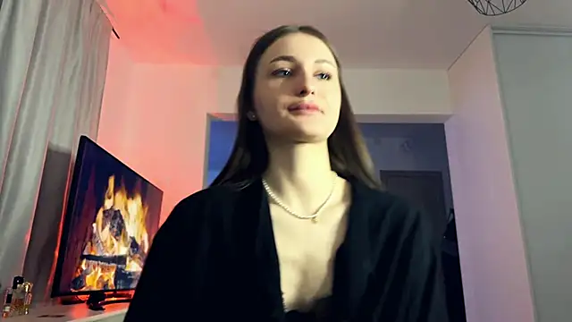 HallieHollo online show from 04.05.26