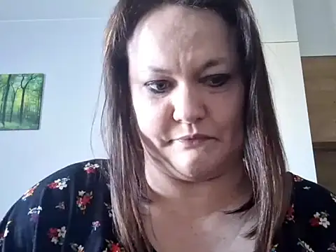 OpheliaMilf online show from 04.18.26