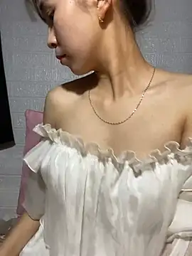 -Tini- online show from 03.30.26