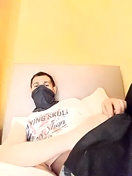 Snapshot of miguel_edg01 chatting on 04.01.26 miguel edg01 online show from 04.01.26