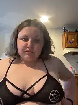 Snapshot of Void_inspace chatting on 03.31.26 Void inspace online show from 03.31.26