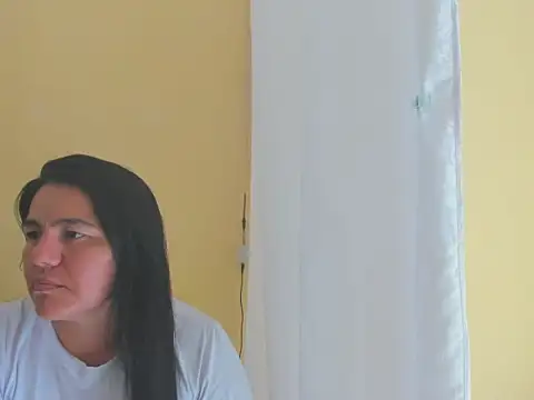 CRIS MILF online show from 04.24.26