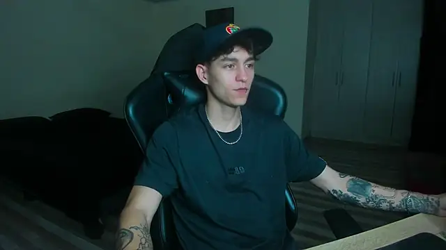 Snapshot of Luke_Chill chatting on 06.16.26 Luke Chill online show from 06.16.26
