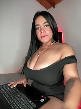 Danna 222  online show from 05.16.26