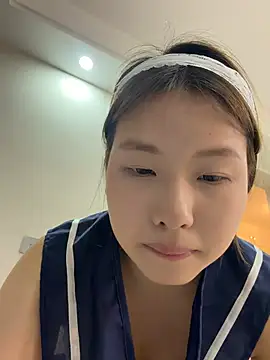 Snapshot of xx132546 chatting on 05.11.26 xx132546 online show from 05.11.26