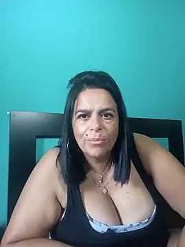 lucianamorocha online show from 04.24.26
