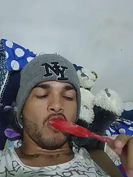 Nicolas Moncadas online show from 05.09.26