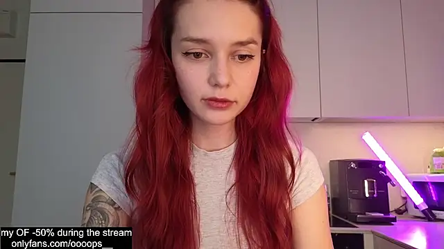 Snapshot of eva_oopsy chatting on 04.24.26 eva oopsy online show from 04.24.26
