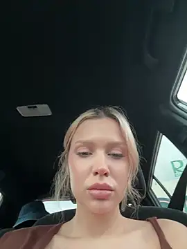 Girl-Mia online show from 06.02.26