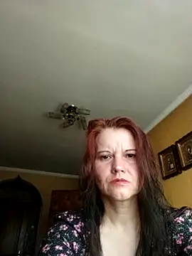 Snapshot of VeronikaLogan chatting on 06.05.26 VeronikaLogan online show from 06.05.26