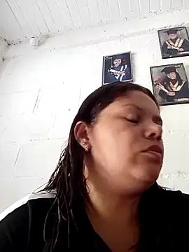 Snapshot of Zafiro_MD chatting on 04.04.26 Zafiro MD online show from 04.04.26