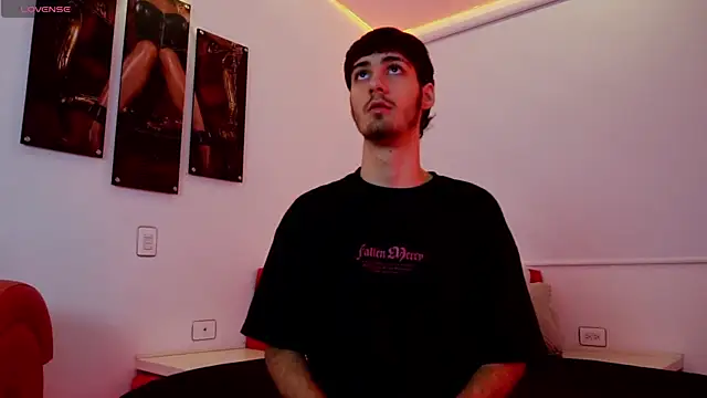 Enzo Crown online show from 04.14.26