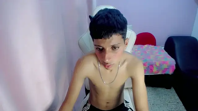 Yei lee  online show from 04.05.26