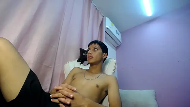 Yei lee  online show from 04.08.26