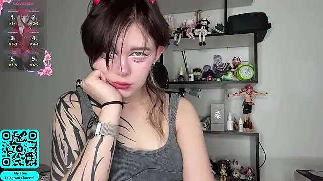 MadalynNosel online show from 07.17.26