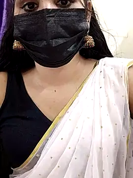 Snapshot of Shakshana-queen chatting on 04.05.26 Shakshana-queen online show from 04.05.26