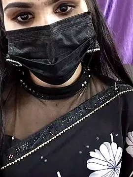 Snapshot of Shakshana-queen chatting on 04.07.26 Shakshana-queen online show from 04.07.26