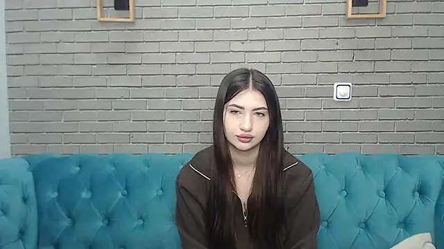 RebeccaMosc online show from 04.04.26