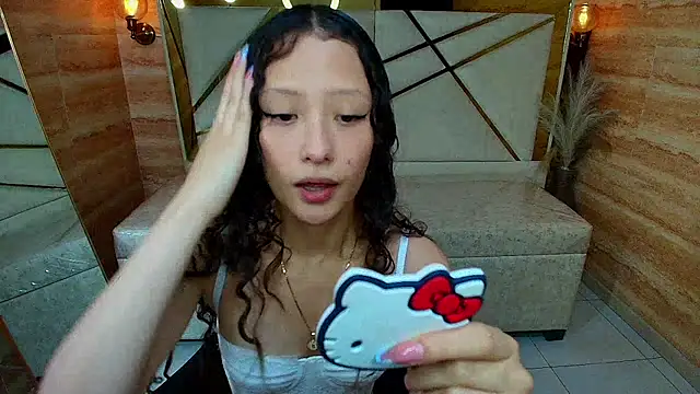 Snapshot of abby__r chatting on 07.17.26 abby r online show from 07.17.26