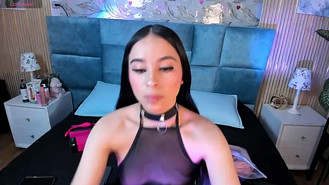 Delphine doll online show from 07.19.26