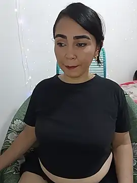 Emily Divi69 online show from 07.17.26
