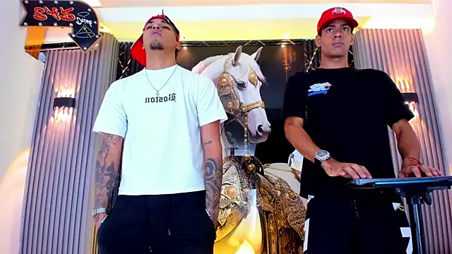 Snapshot of the_knights_of_the_night_ chatting on 04.06.26 the knights of the night online show from 04.06.26