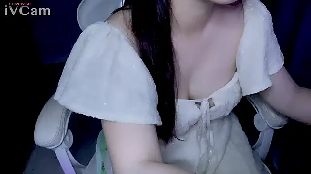 Milk xoxo online show from 04.10.26