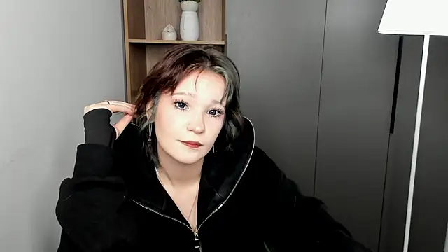 BettieBagwill online show from 04.05.26