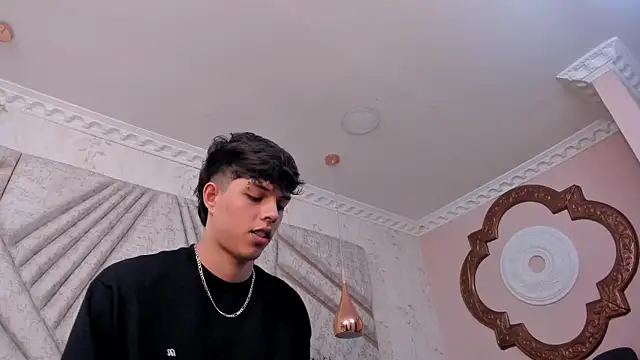 DamiaanXx online show from 04.08.26