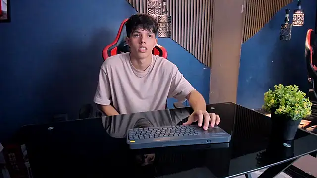 DamiaanXx online show from 04.09.26