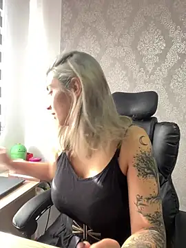 Isabella varella- online show from 07.15.26
