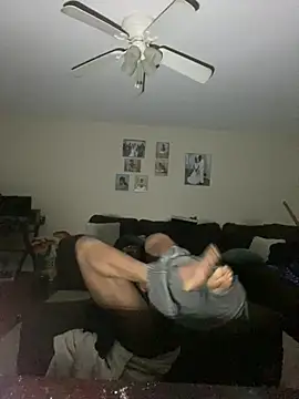 Snapshot of SilkTeviley chatting on 04.05.26 SilkTeviley online show from 04.05.26