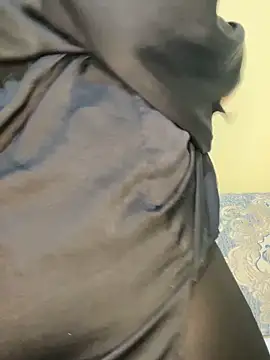 QueenDeema7 online show from 04.14.26