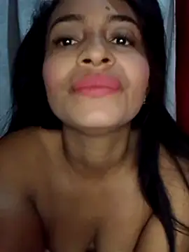 Snapshot of Lia_Phone_ chatting on 05.17.26 Lia Phone online show from 05.17.26