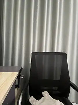 L7D8521 online show from 06.02.26