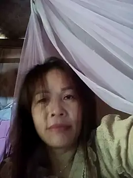 Snapshot of -Luni- chatting on 08.01.26 -Luni- online show from 08.01.26