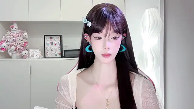 -Moonshine online show from 04.10.26