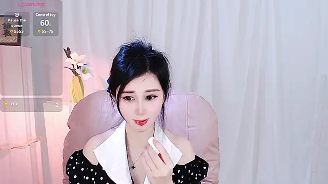 Emily-888888 online show from 04.10.26